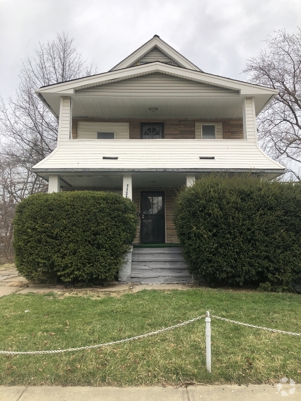 Building Photo - 11313 Continental Ave