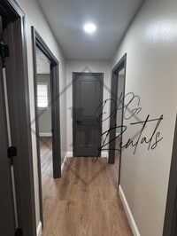 Building Photo - 135 Rhea Dr