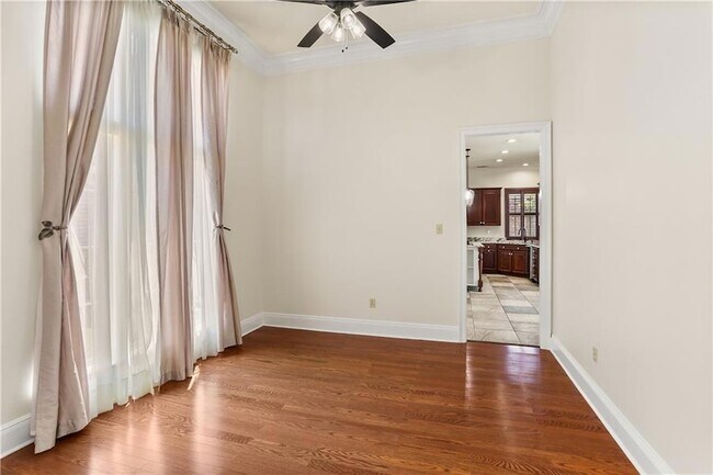 Building Photo - 421 E Honors Point Ct