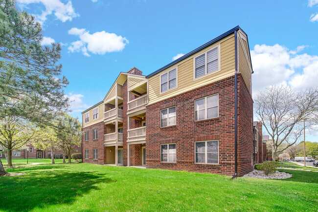 Building Photo - 124 Glengarry Dr