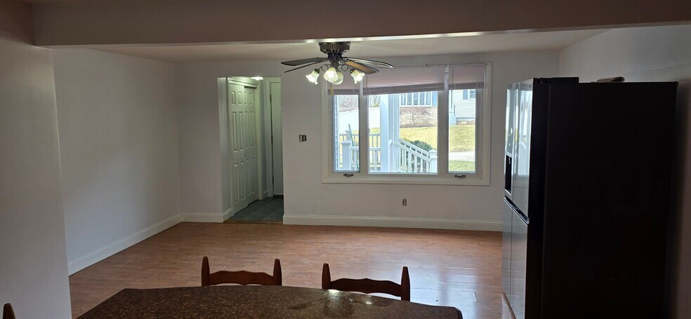 Building Photo - 32 Theresa St