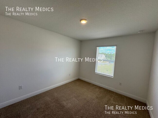 Building Photo - 11818 Dune Aly