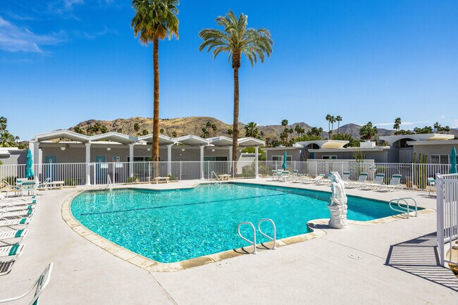 Building Photo - 2518 S Sierra Madre