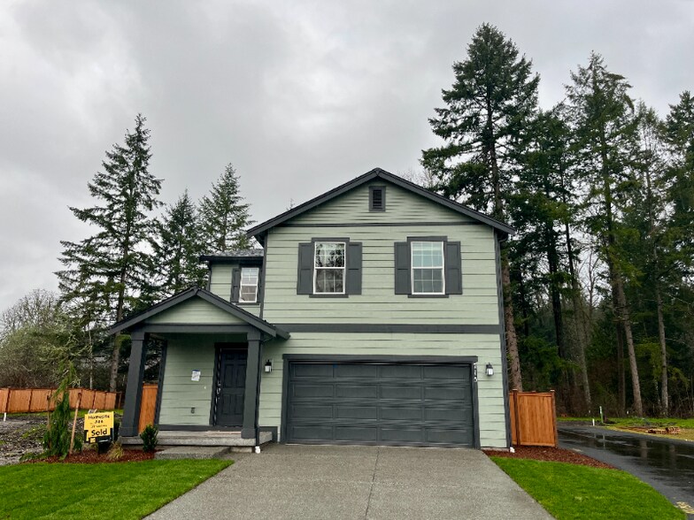 Building Photo - 715 184th St Ct E