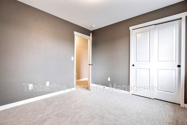 Building Photo - 5833 Spring Breeze Dr