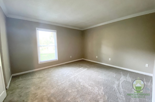 Building Photo - 105 Osmond Dr