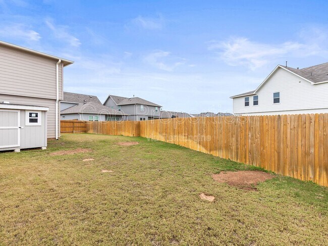 Building Photo - 374 Wayne Way