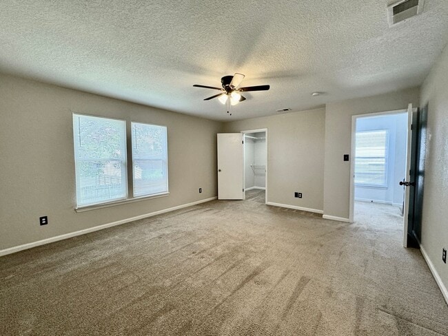 Building Photo - Available 05-07-26! Charming Home With A Wrap-Around Porch! Pet Friendly - Fenced Yard - Excellen...