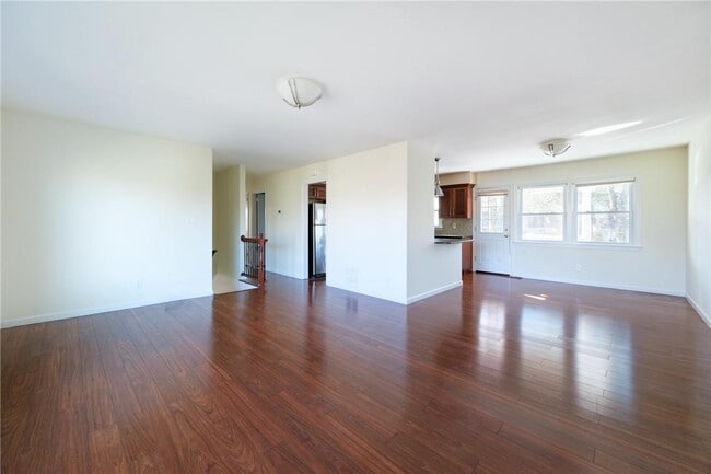 Building Photo - 1320 Mamaroneck Ave