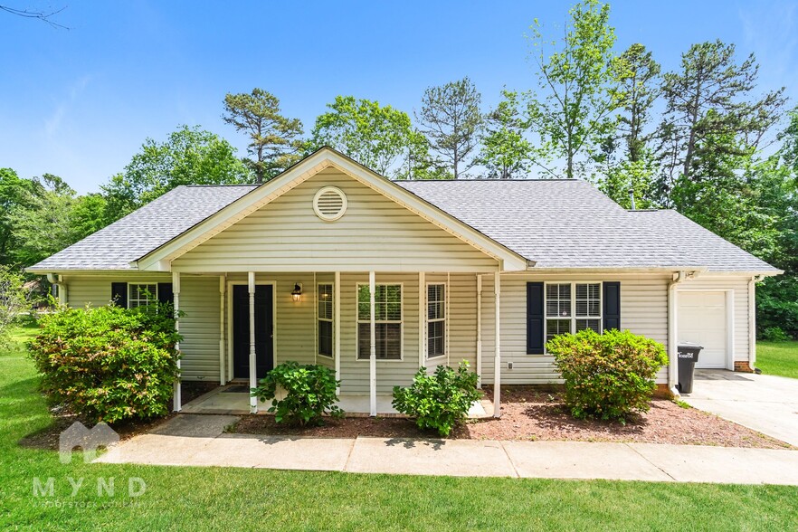 Primary Photo - 1312 Fosteria Ln