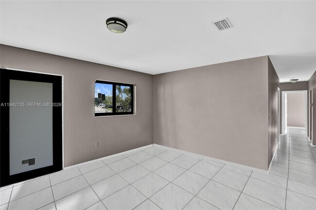 Building Photo - 28640 SW 146th Ave