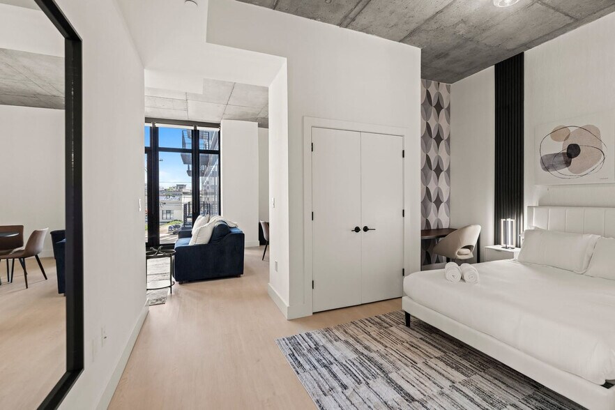 Building Photo - 1247 N 2nd St