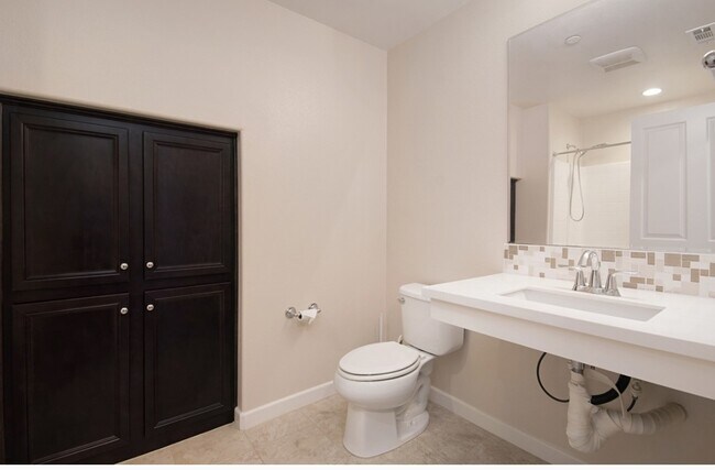 Building Photo - 6680 Canopy Ridge Ln