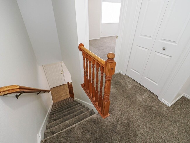 Building Photo - Charming 3-Bed, 2-Bath Home in Prime Ameri...
