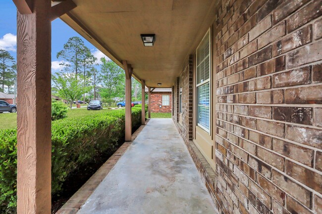 Building Photo - 110 Flat Shoal Ln