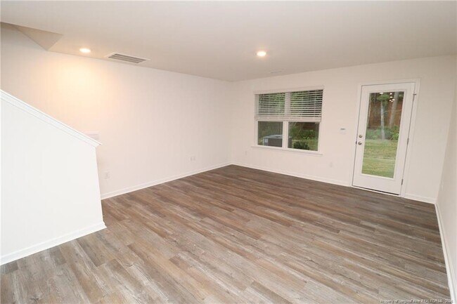 Building Photo - 5810 Brambleberry Way