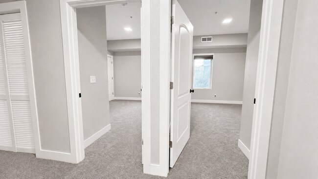 Building Photo - 1401 W 85th Ave