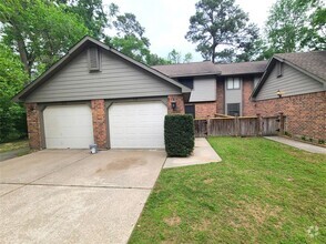 Building Photo - 18 E Willowood Ct