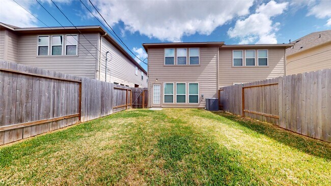 Building Photo - 519 Dr. Martin Luther King Jr. Dr.