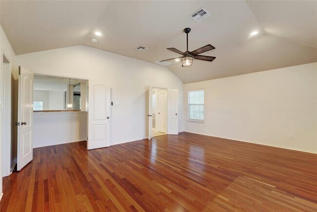 Building Photo - 8227 Liberty Walk Dr