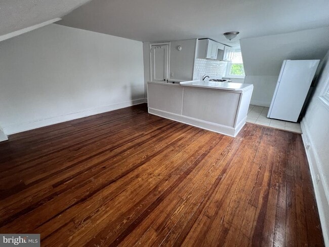 Building Photo - 703 Bethlehem Pike