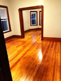 Building Photo - 198-200 Davis St