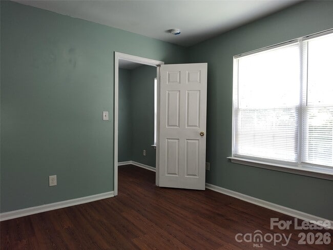 Building Photo - 5226 Beam Lake Dr