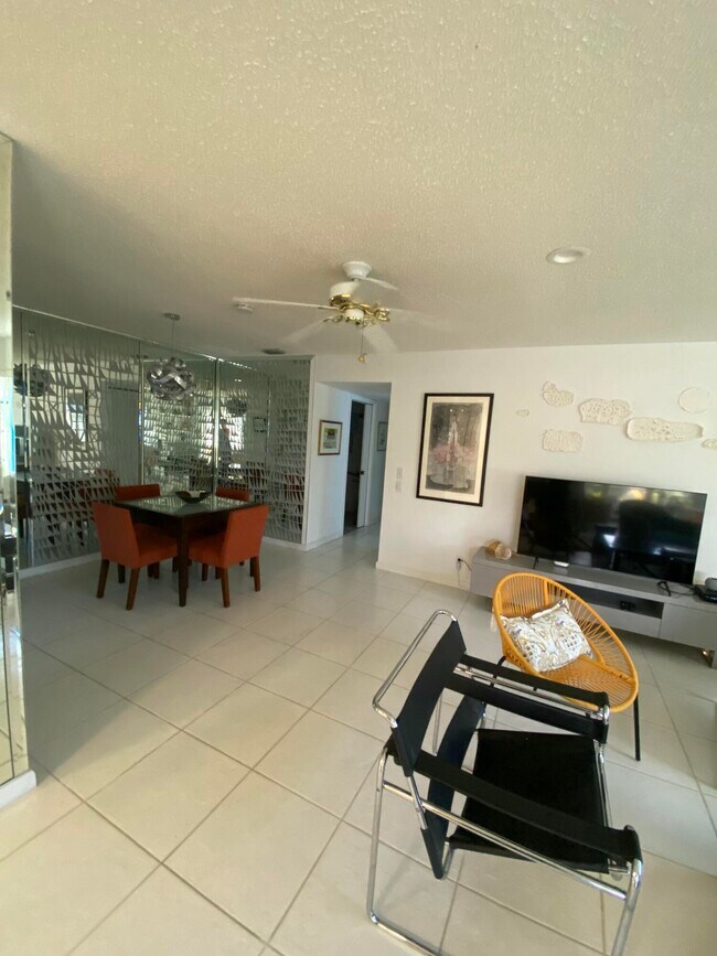 Building Photo - 5061 Nesting Way