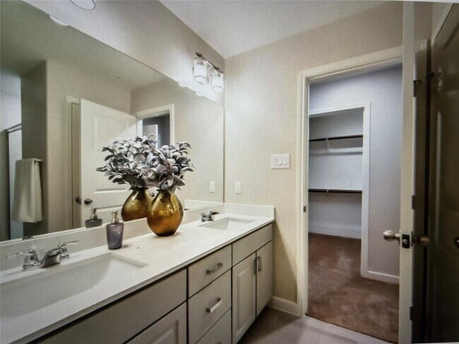 Building Photo - 1511 Revolution Way