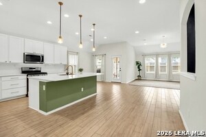 Building Photo - 445 Rosemellow St
