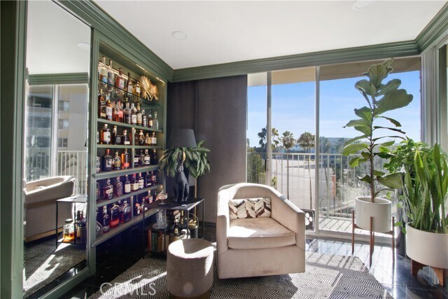 Building Photo - 700 E Ocean Blvd