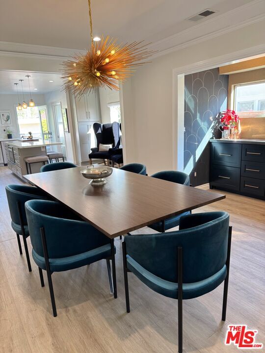 Building Photo - 1636 Courtney Ave