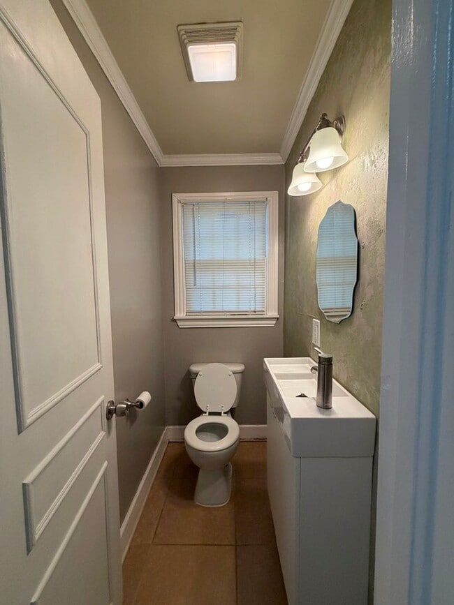 Building Photo - Renovated 2 Story, Large Lot, 3 Bedrooms and 2 1/2 bathrooms