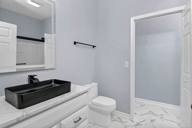 Building Photo - Updated All-Brick Patio Home – Minutes from I-20