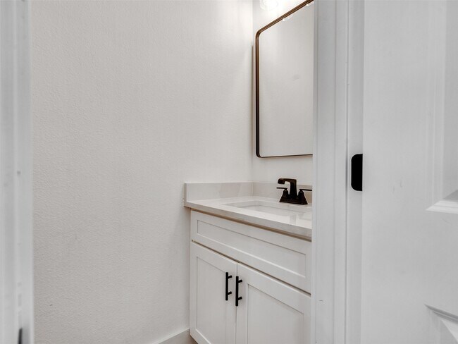 Building Photo - 4421 Reed Rd