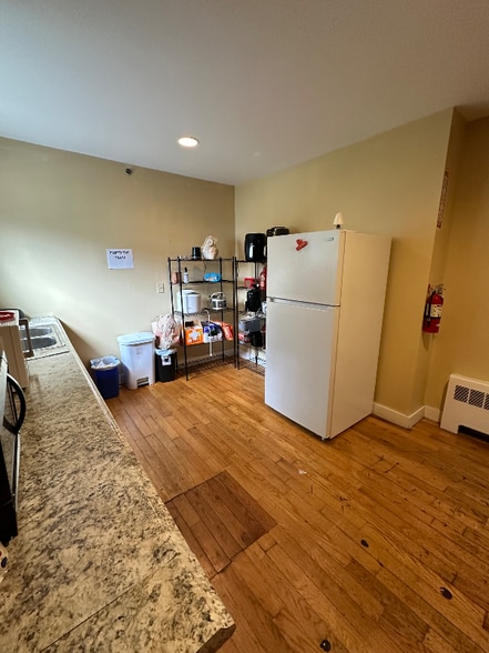 Building Photo - 57 Winchester St