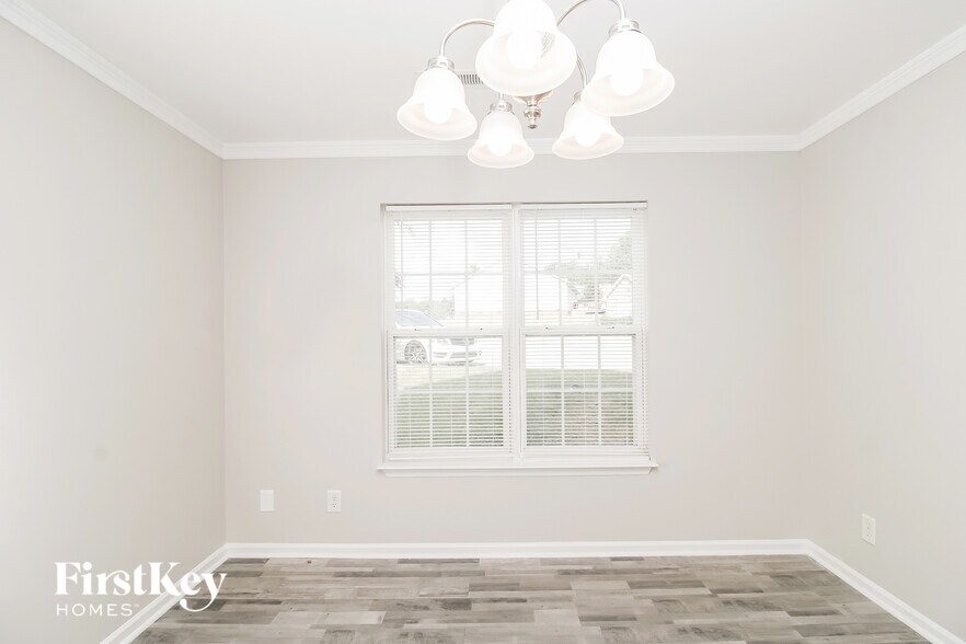 Building Photo - 1403 Rosebay Ct