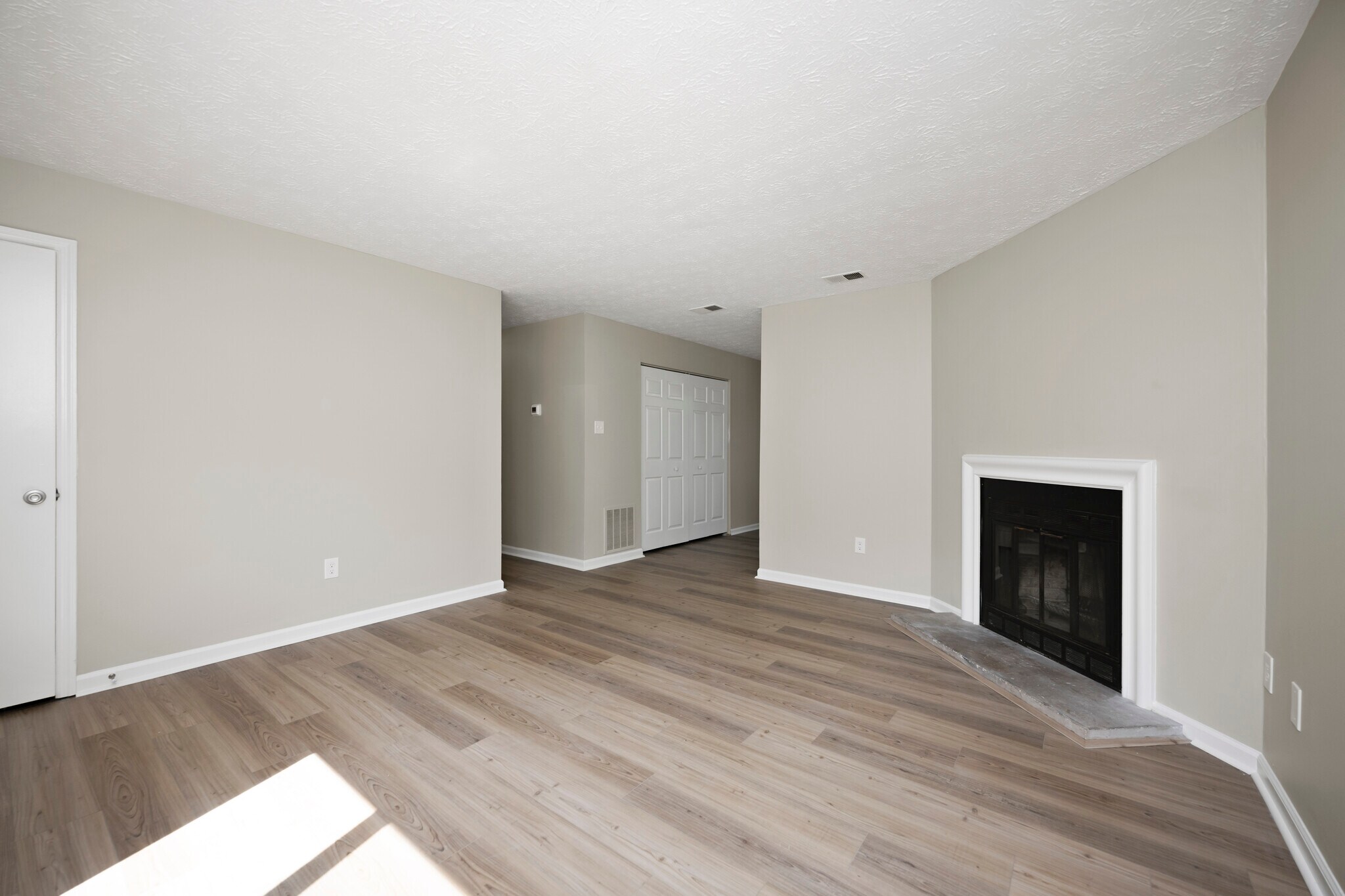 Building Photo - 3409 Woodspring Dr