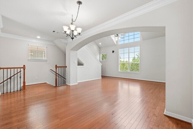 Building Photo - 3334 Clearview Villa Way