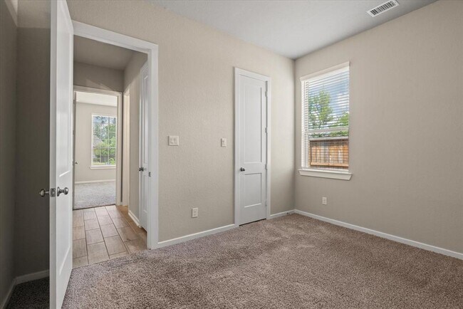 Building Photo - 12303 Woodnote Ln