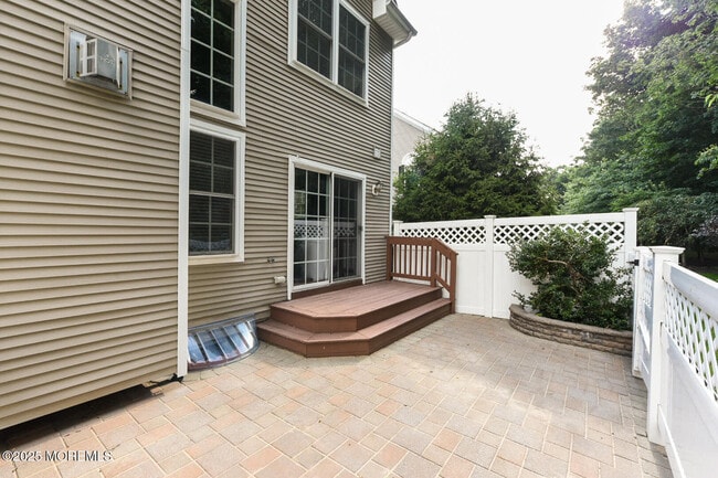 Building Photo - 133 Ironwood Ct
