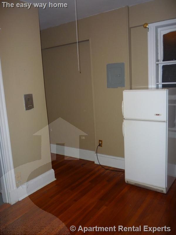 Building Photo - 6 Agassiz St