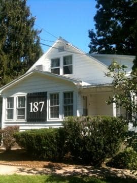 Primary Photo - 187 W Clarkstown Rd