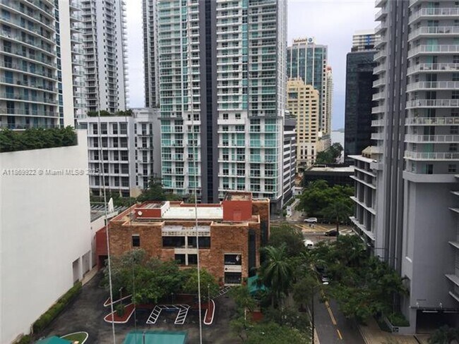 Building Photo - 79 SW 12th St unit 1406-S (A11869922)