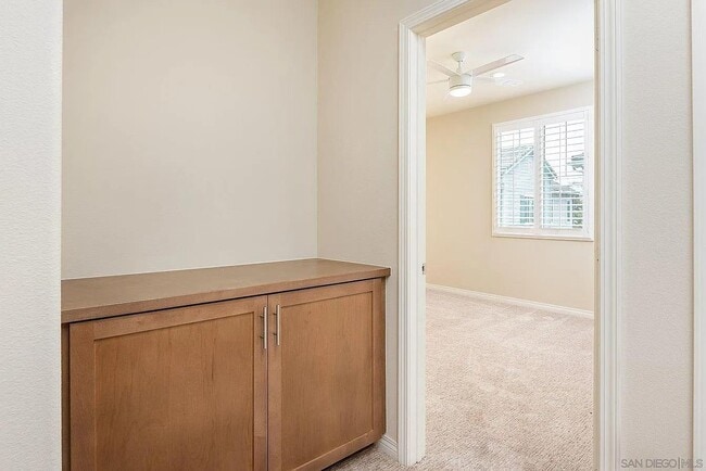Building Photo - 518 Surfbird Ln