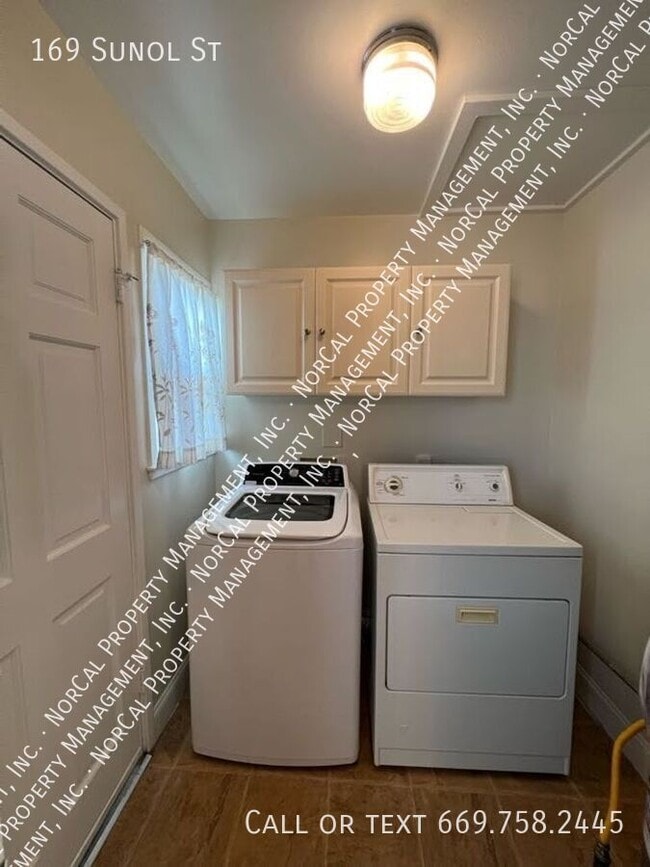 Building Photo - 169 Sunol St