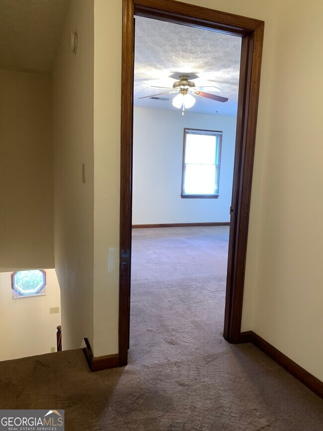 Building Photo - 1107 Booth Ct SW