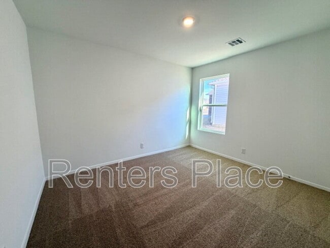 Building Photo - 1107 W Lawton Rd