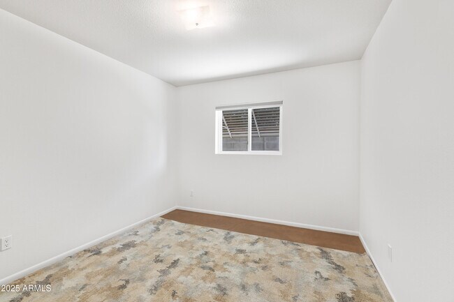 Building Photo - 3809 N 85th Pl
