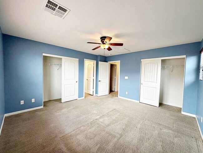 Building Photo - Stylish 3 Bedroom in Providence with Larger Yard on Corner Lot